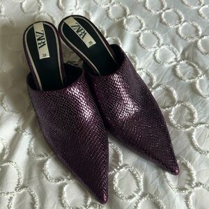 Brand new Zara purple pumps 7.5